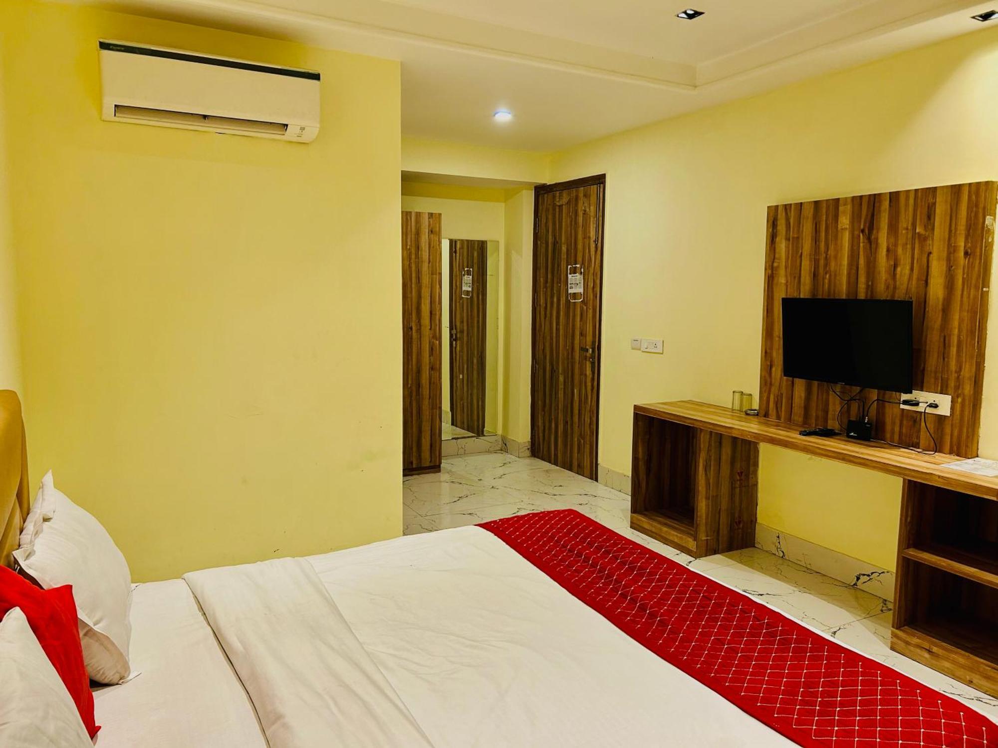 Hotel Royal Paradise By Kdson New Delhi Exterior photo