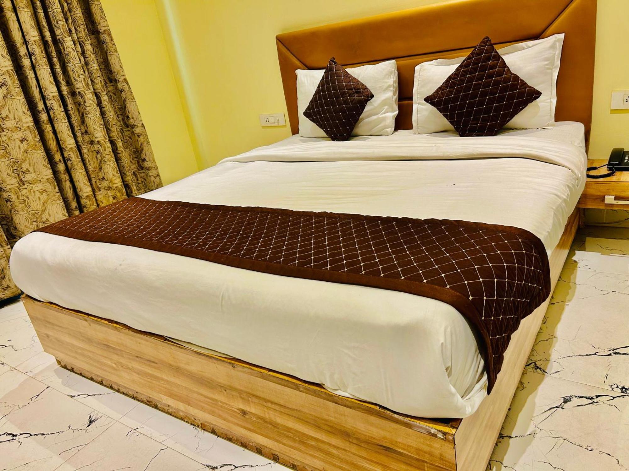 Hotel Royal Paradise By Kdson New Delhi Exterior photo